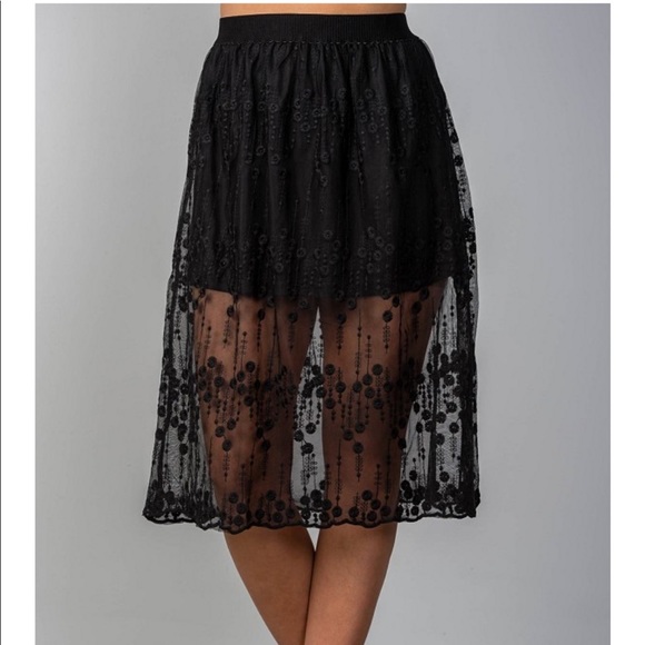 Arrived!!💕 Black Boho Lace Midi Skirt💕 - Picture 2 of 4